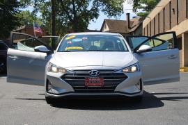 Used 2020  Hyundai Elantra 4d Sedan SEL at Warner Motors near East Orange&comma; NJ
