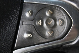 Used 2018  Chevrolet Traverse 4d SUV FWD LT Cloth w&sol;1LT at Warner Motors near East Orange&comma; NJ