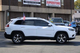 Used 2019  Jeep Cherokee 4d SUV 4WD Limited 3&period;2L at Warner Motors near East Orange&comma; NJ