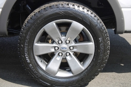 Used 2014  Ford F-150 4WD Supercrew FX4 5 1&sol;2 at Warner Motors near East Orange&comma; NJ