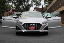 Used 2019  Hyundai Sonata 4d Sedan Limited 2&period;4L at Warner Motors near East Orange&comma; NJ