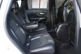 Used 2019  Jeep Cherokee 4d SUV 4WD Limited 3&period;2L at Warner Motors near East Orange&comma; NJ