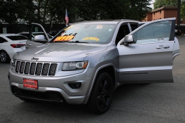 Used 2015 Jeep Grand Cherokee 4d SUV 4WD Laredo Altitude at Warner Motors near East Orange, NJ