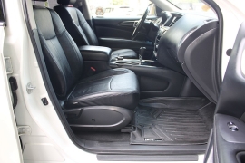 Used 2018  Nissan Pathfinder 4d SUV 4WD SV at Warner Motors near East Orange&comma; NJ