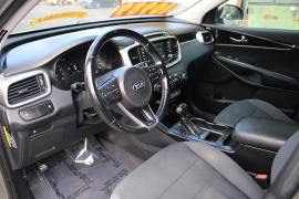 Used 2017  Kia Sorento 4d SUV FWD LX at Warner Motors near East Orange&comma; NJ