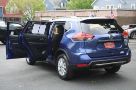Used 2019  Nissan Rogue 4d SUV AWD SV at Warner Motors near East Orange&comma; NJ