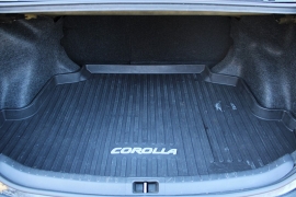 Used 2018  Toyota Corolla 4d Sedan LE at Warner Motors near East Orange, NJ