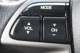 Used 2011  Honda Pilot 4d SUV 4WD EX-L at Warner Motors near East Orange&comma; NJ