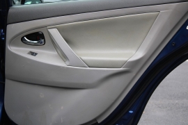 Used 2010  Toyota Camry 4d Sedan Auto at Warner Motors near East Orange&comma; NJ