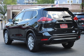 Used 2018  Nissan Rogue 4d SUV AWD SV at Warner Motors near East Orange&comma; NJ