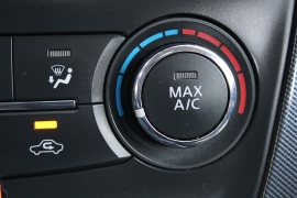 Used 2016  Nissan Sentra 4d Sedan SR at Warner Motors near East Orange&comma; NJ