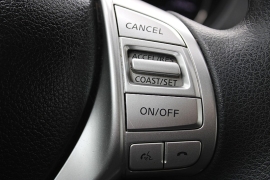 Used 2015  Nissan Rogue 4d SUV AWD SV at Warner Motors near East Orange&comma; NJ