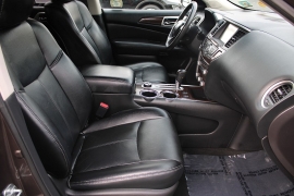 Used 2016  Nissan Pathfinder 4d SUV 4WD SL at Warner Motors near East Orange, NJ