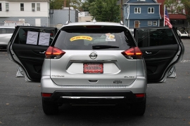 Used 2017  Nissan Rogue 4d SUV AWD SL at Warner Motors near East Orange&comma; NJ