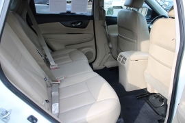 Used 2016  Nissan Rogue 4d SUV AWD SL at Warner Motors near East Orange&comma; NJ