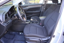 Used 2020  Hyundai Elantra 4d Sedan SEL at Warner Motors near East Orange&comma; NJ