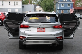 Used 2020  Hyundai Santa Fe 4d SUV AWD SEL 2&period;4L at Warner Motors near East Orange&comma; NJ
