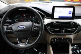 Used 2022  Ford Escape SE FWD at Warner Motors near East Orange&comma; NJ