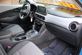 Used 2020  Hyundai Kona 4d SUV FWD SE at Warner Motors near East Orange&comma; NJ