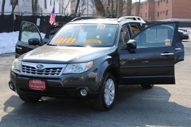 Used 2013  Subaru Forester 4d SUV X Premium Auto at Warner Motors near East Orange&comma; NJ