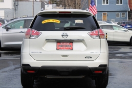 Used 2015  Nissan Rogue 4d SUV AWD SV at Warner Motors near East Orange&comma; NJ