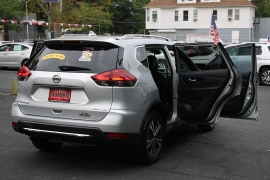 Used 2017  Nissan Rogue 4d SUV AWD SL at Warner Motors near East Orange&comma; NJ