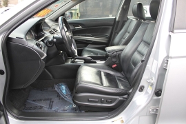 Used 2009  Honda Accord Sdn 4dr V6 Auto EX-L at Warner Motors near East Orange, NJ