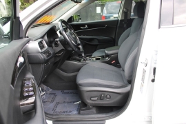 Used 2019  Kia Sorento 4d SUV AWD LX I4 at Warner Motors near East Orange&comma; NJ