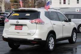 Used 2015  Nissan Rogue 4d SUV AWD SV at Warner Motors near East Orange&comma; NJ
