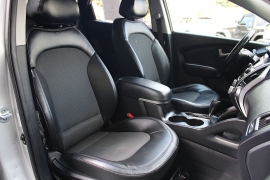 Used 2012  Hyundai Tucson 4d SUV AWD GLS at Warner Motors near East Orange&comma; NJ