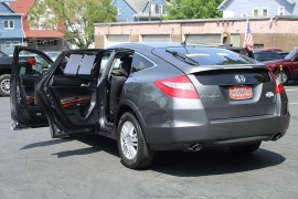 Used 2012  Honda Crosstour 4d SUV FWD EX at Warner Motors near East Orange&comma; NJ
