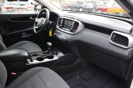 Used 2020  Kia Sorento 4d SUV FWD L at Warner Motors near East Orange&comma; NJ