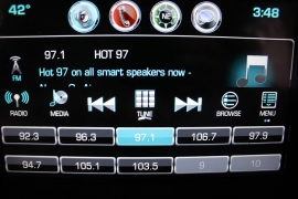 Used 2018  Chevrolet Traverse 4d SUV FWD LT Cloth w&sol;1LT at Warner Motors near East Orange&comma; NJ