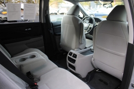 Used 2018  Honda Pilot 4d SUV AWD LX at Warner Motors near East Orange, NJ