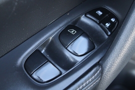 Used 2016  Nissan Rogue 4d SUV AWD SV at Warner Motors near East Orange&comma; NJ