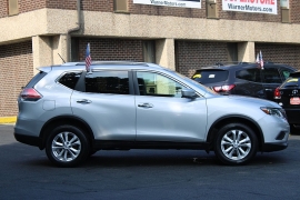 Used 2015  Nissan Rogue 4d SUV AWD SV at Warner Motors near East Orange&comma; NJ