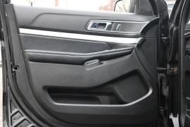 Used 2017 Ford Explorer 4d SUV 4WD XLT at Warner Motors near East Orange, NJ