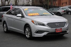 Used 2015  Hyundai Sonata 4d Sedan SE at Warner Motors near East Orange&comma; NJ