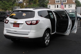 Used 2017 Chevrolet Traverse 4d SUV AWD LT w/1LT at Warner Motors near East Orange, NJ