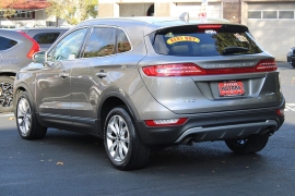 Used 2016  Lincoln MKC 4d SUV AWD Select at Warner Motors near East Orange, NJ