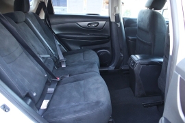 Used 2016  Nissan Rogue 4d SUV AWD SV at Warner Motors near East Orange&comma; NJ