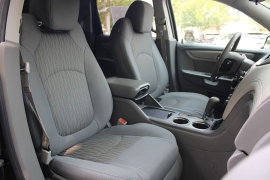 Used 2015  Chevrolet Traverse 4d SUV FWD LS at Warner Motors near East Orange&comma; NJ