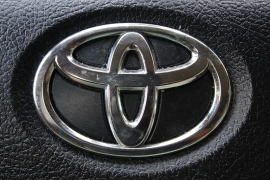 Used 2014  Toyota Venza 4d SUV AWD XLE at Warner Motors near East Orange&comma; NJ