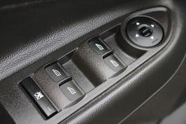 Used 2018  Ford Escape 4d SUV 4WD SE w&sol;SYNC3 at Warner Motors near East Orange&comma; NJ