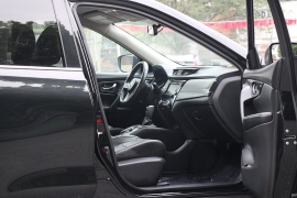 Used 2018 Nissan Rogue 4d SUV AWD SL at Warner Motors near East Orange, NJ