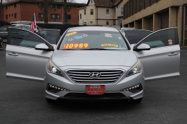 Used 2015  Hyundai Sonata 4d Sedan SE at Warner Motors near East Orange&comma; NJ