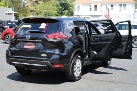 Used 2018  Nissan Rogue 4d SUV AWD SV at Warner Motors near East Orange&comma; NJ