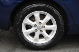 Used 2010  Toyota Camry 4d Sedan Auto at Warner Motors near East Orange&comma; NJ