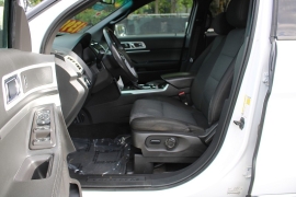 Used 2013  Ford Explorer 4d SUV 4WD XLT at Warner Motors near East Orange, NJ