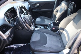 Used 2014  Jeep Cherokee 4d SUV FWD Latitude at Warner Motors near East Orange&comma; NJ